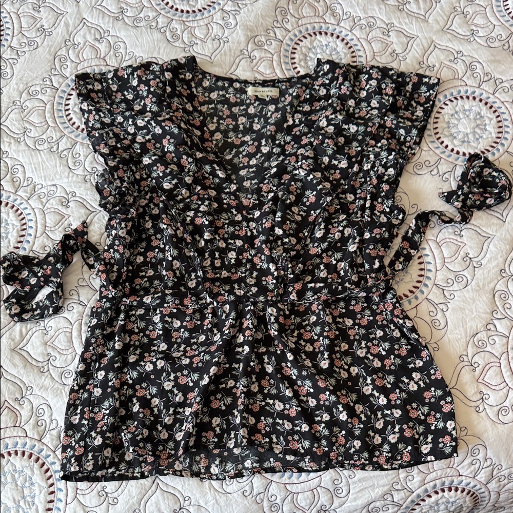 Max Studio Black Floral Blouse